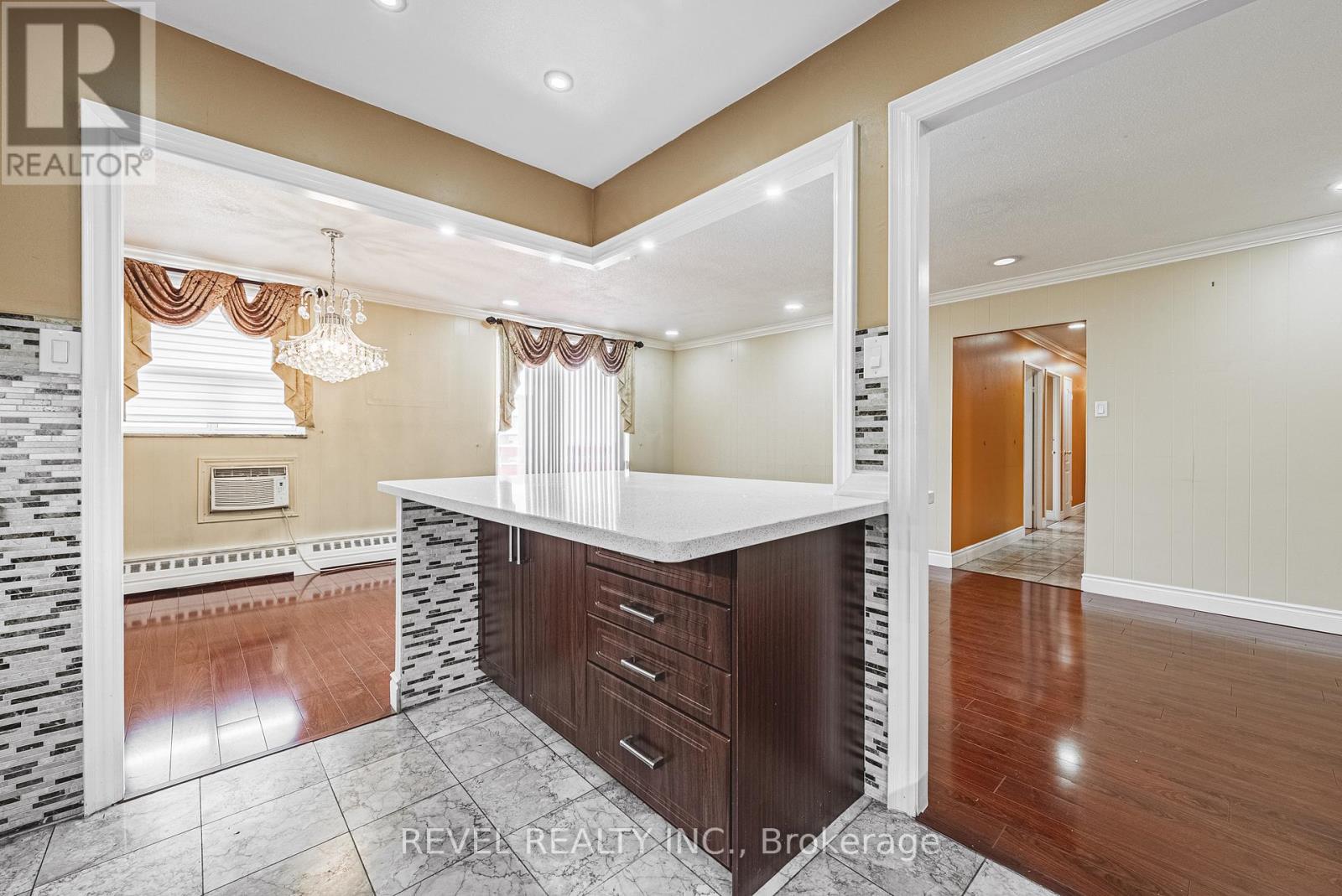 805 - 3577 Derry Road E, Mississauga, Ontario  L4T 1B3 - Photo 15 - W12201200