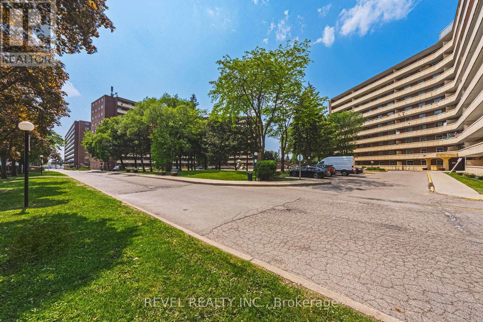 805 - 3577 Derry Road E, Mississauga, Ontario  L4T 1B3 - Photo 34 - W12201200