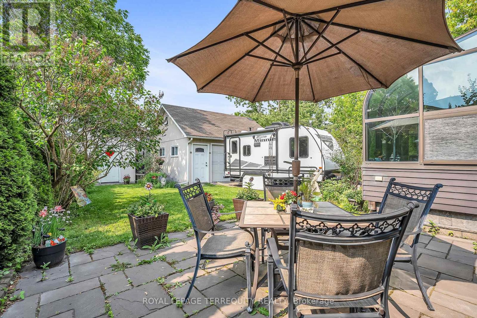 40 Whitley Avenue, Toronto, Ontario  M3K 1A2 - Photo 24 - W12201205