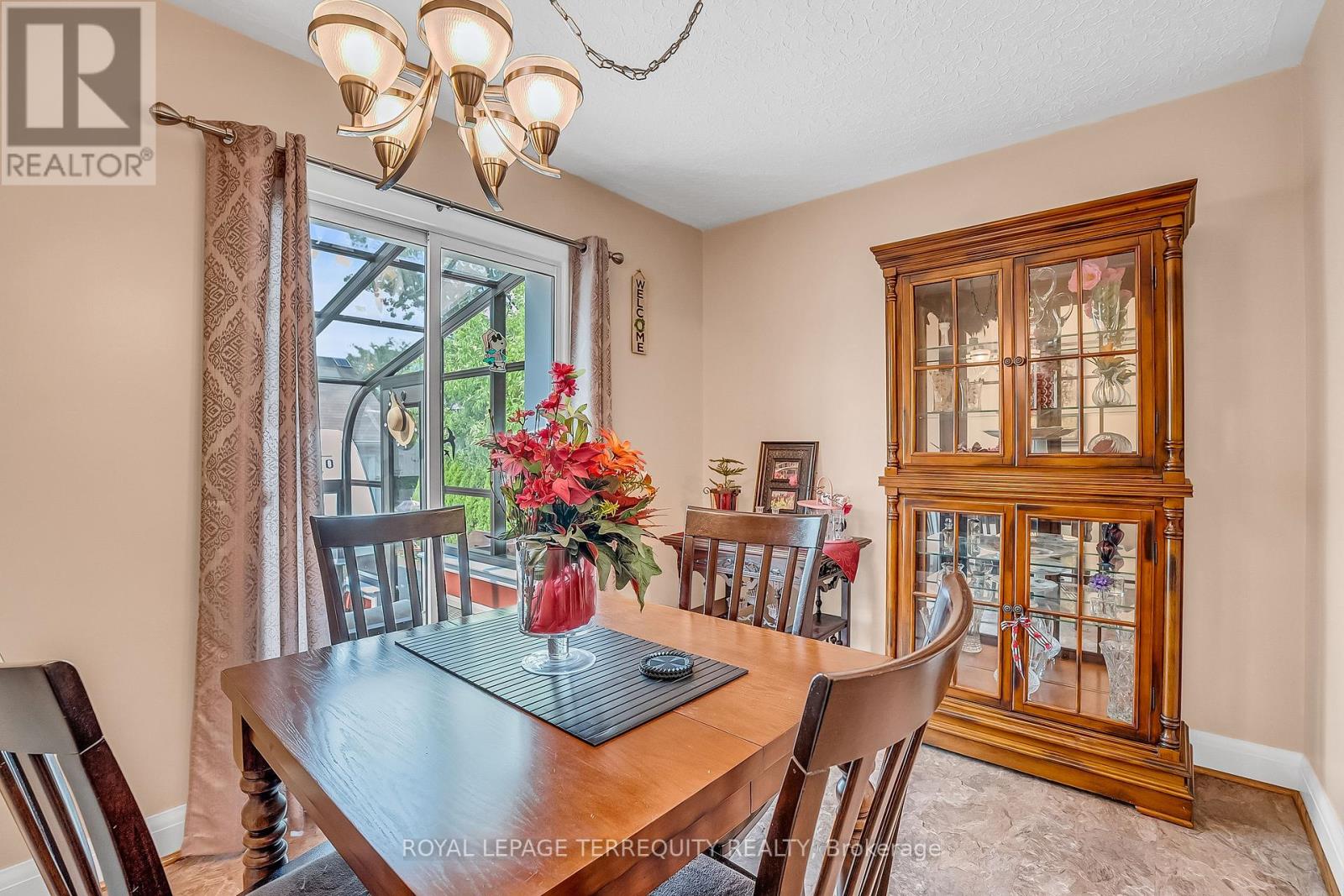 40 Whitley Avenue, Toronto, Ontario  M3K 1A2 - Photo 8 - W12201205