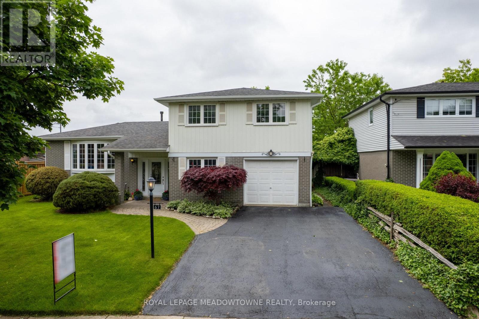 67 Irwin Crescent, Halton Hills, Ontario  L7G 1E7 - Photo 2 - W12201207