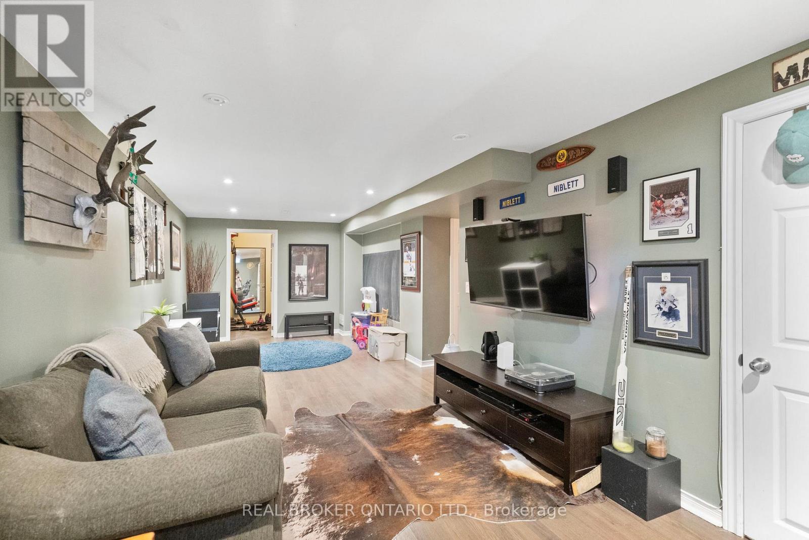 92 Rawling Crescent, Brampton, Ontario  L6Z 1N8 - Photo 41 - W12201253