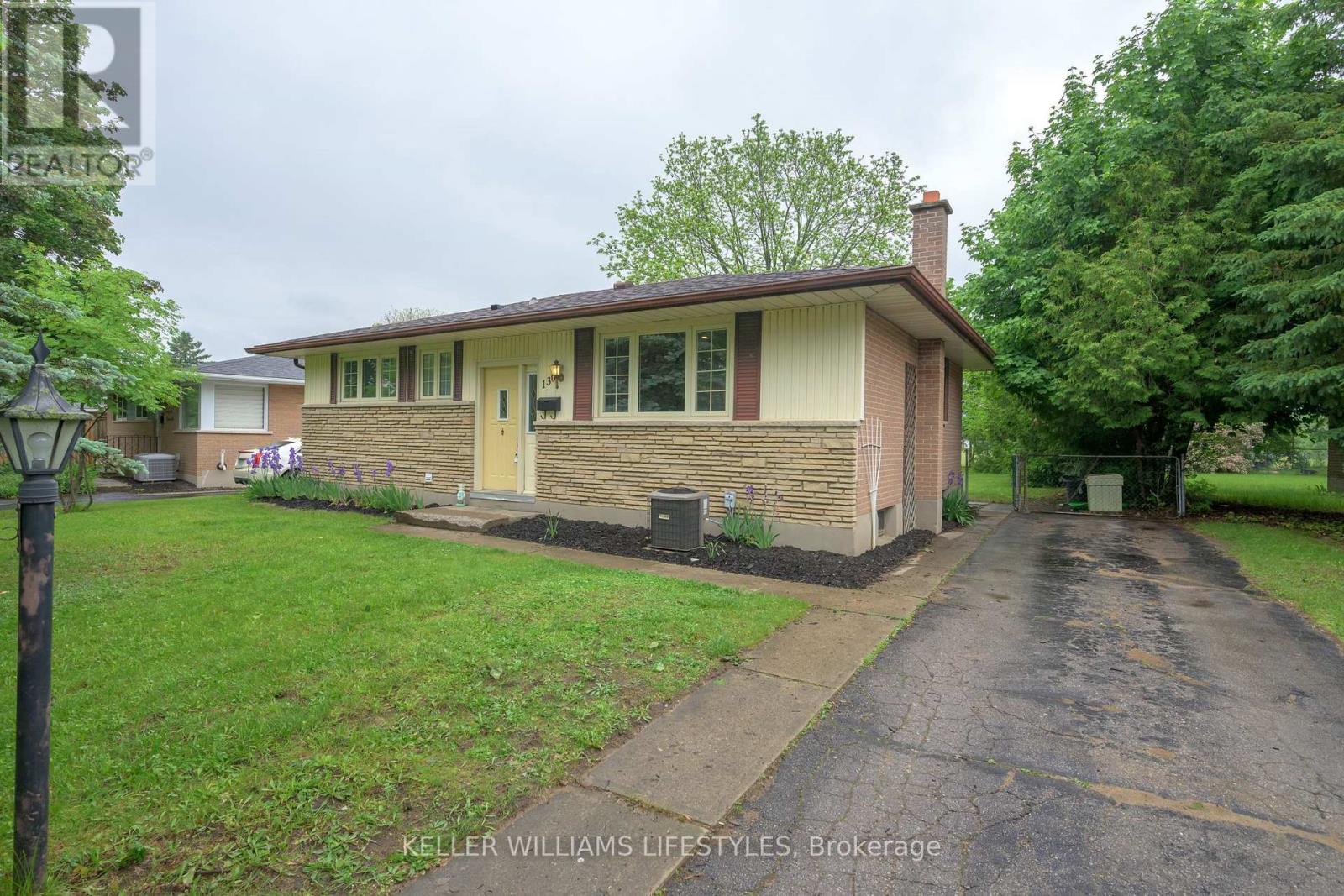 130 Pawnee Road, London East (East D), Ontario  N5V 2S8 - Photo 1 - X12201259