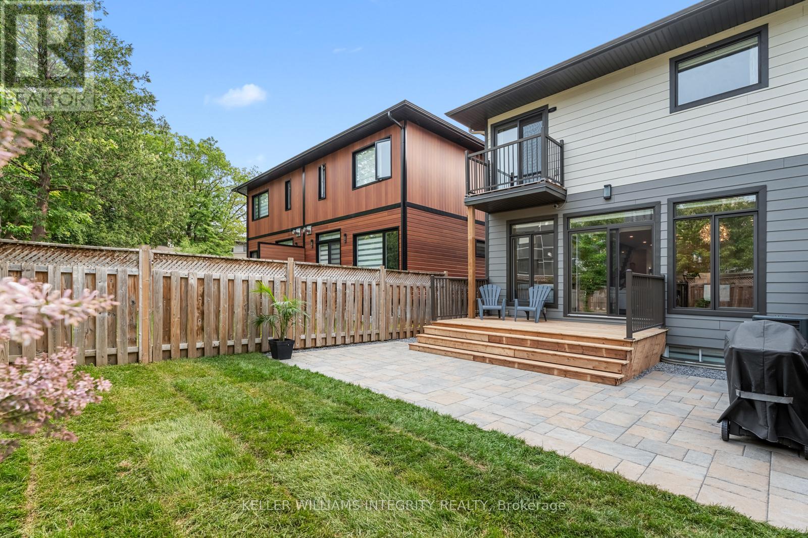 331 Athlone Avenue, Ottawa, Ontario  K1Z 5M3 - Photo 4 - X12201299