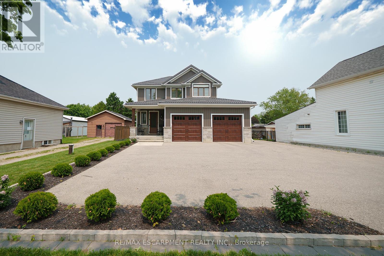 166 King Street, Brant (Burford), Ontario  N0E 1A0 - Photo 1 - X12201190