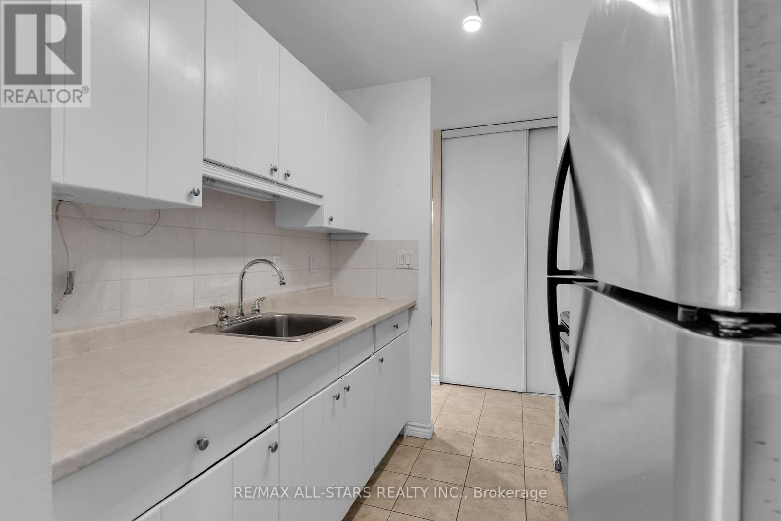 212 - 17 Eldon Hall Place, Kingston, Ontario  K7M 7H5 - Photo 14 - X12201216