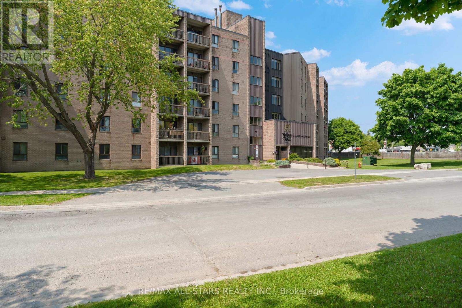 212 - 17 Eldon Hall Place, Kingston (Central City West), Ontario  K7M 7H5 - Photo 3 - X12201216