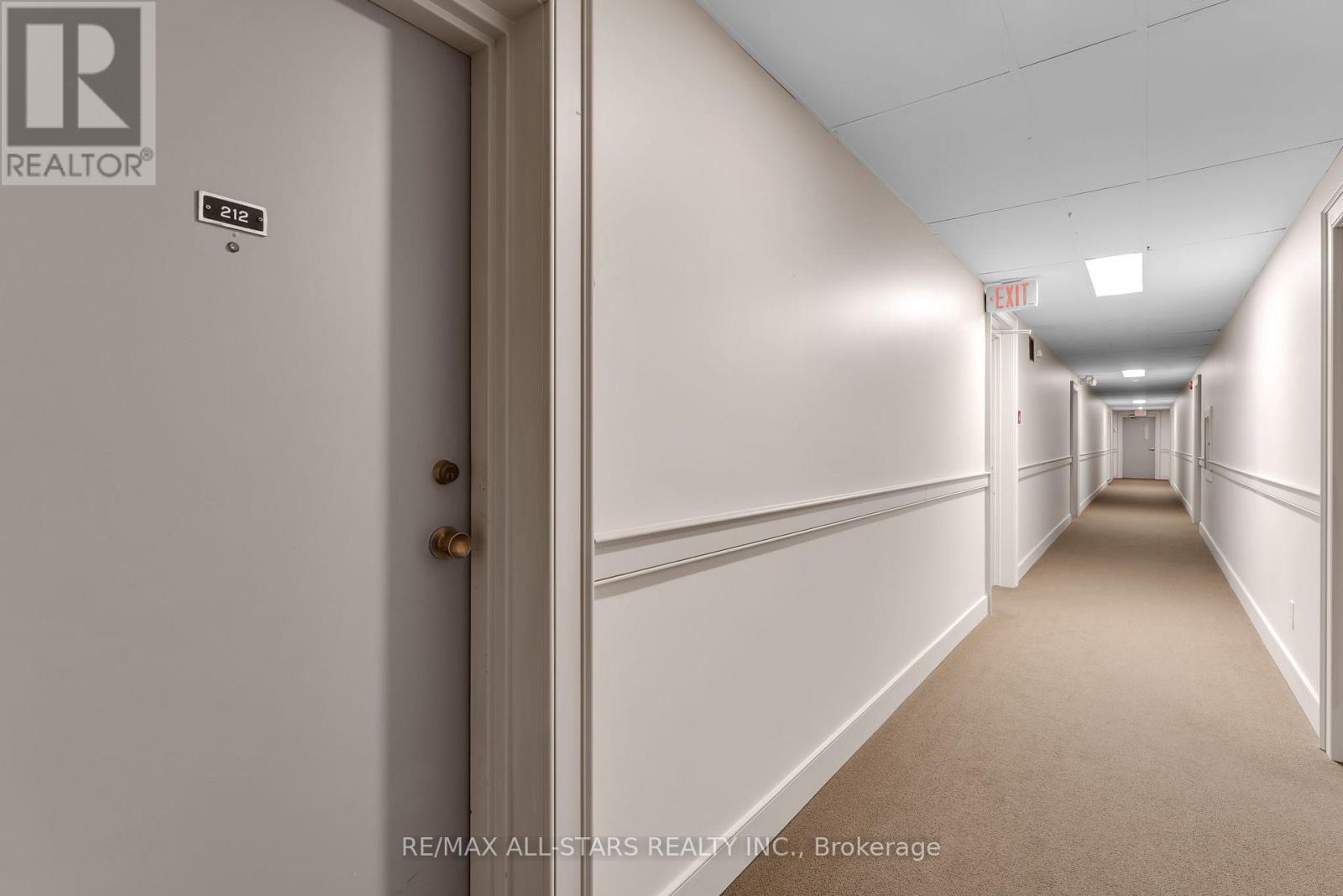 212 - 17 Eldon Hall Place, Kingston (Central City West), Ontario  K7M 7H5 - Photo 8 - X12201216