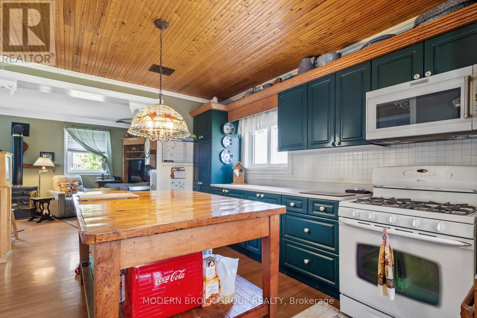 36 Wellington Street E, Athens, Ontario  K0E 1B0 - Photo 18 - X12201302