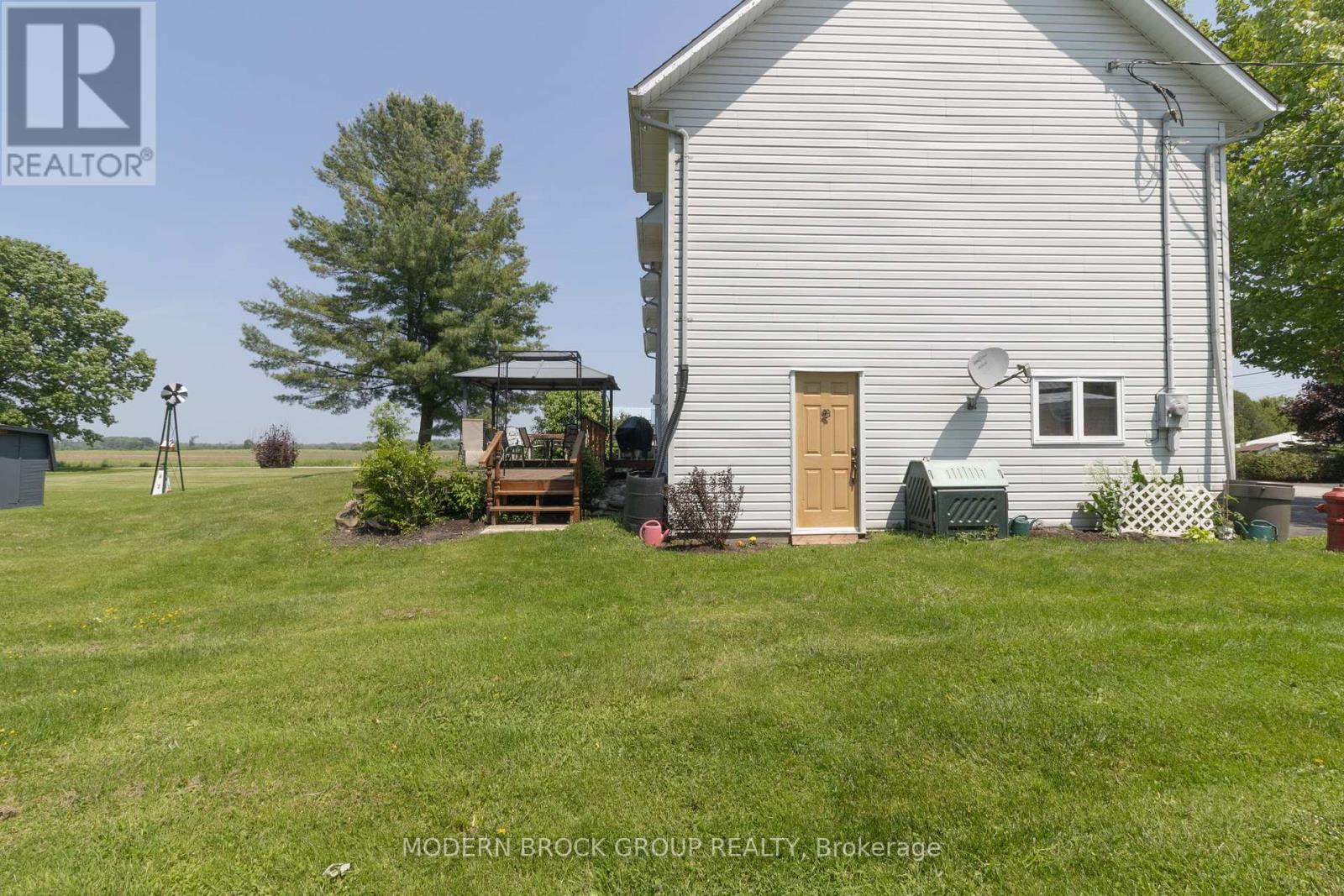 36 Wellington Street E, Athens, Ontario  K0E 1B0 - Photo 37 - X12201302