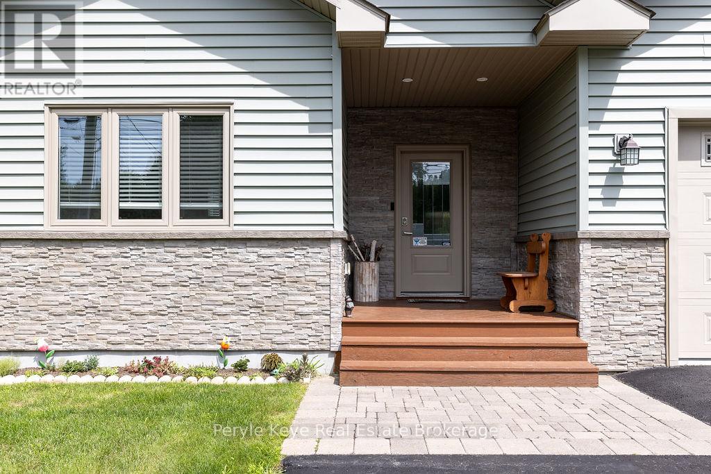 86 Chaffey Township Road, Huntsville, Ontario  P1H 1C8 - Photo 11 - X12201308