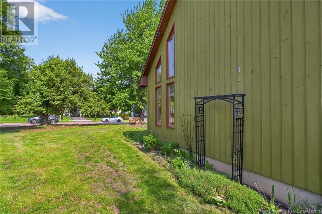 Property at 96 Teakwood Way image 4