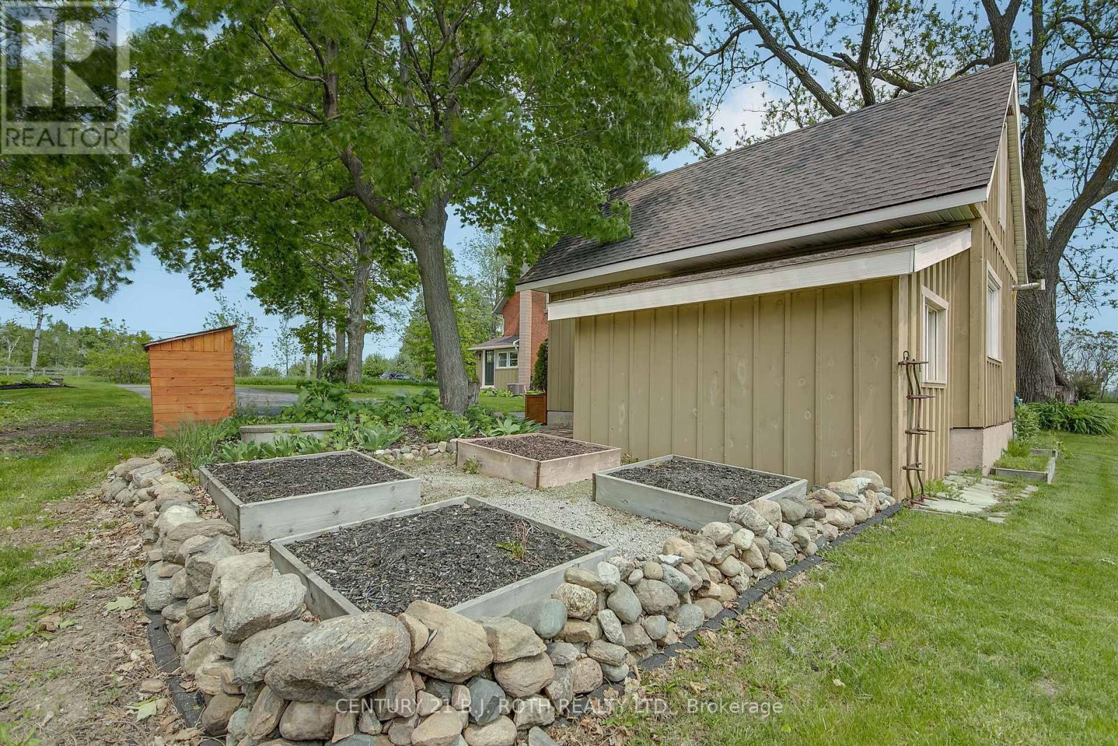 1091 Big Bay Point Road, Innisfil, Ontario  L9S 2N6 - Photo 46 - N12197588