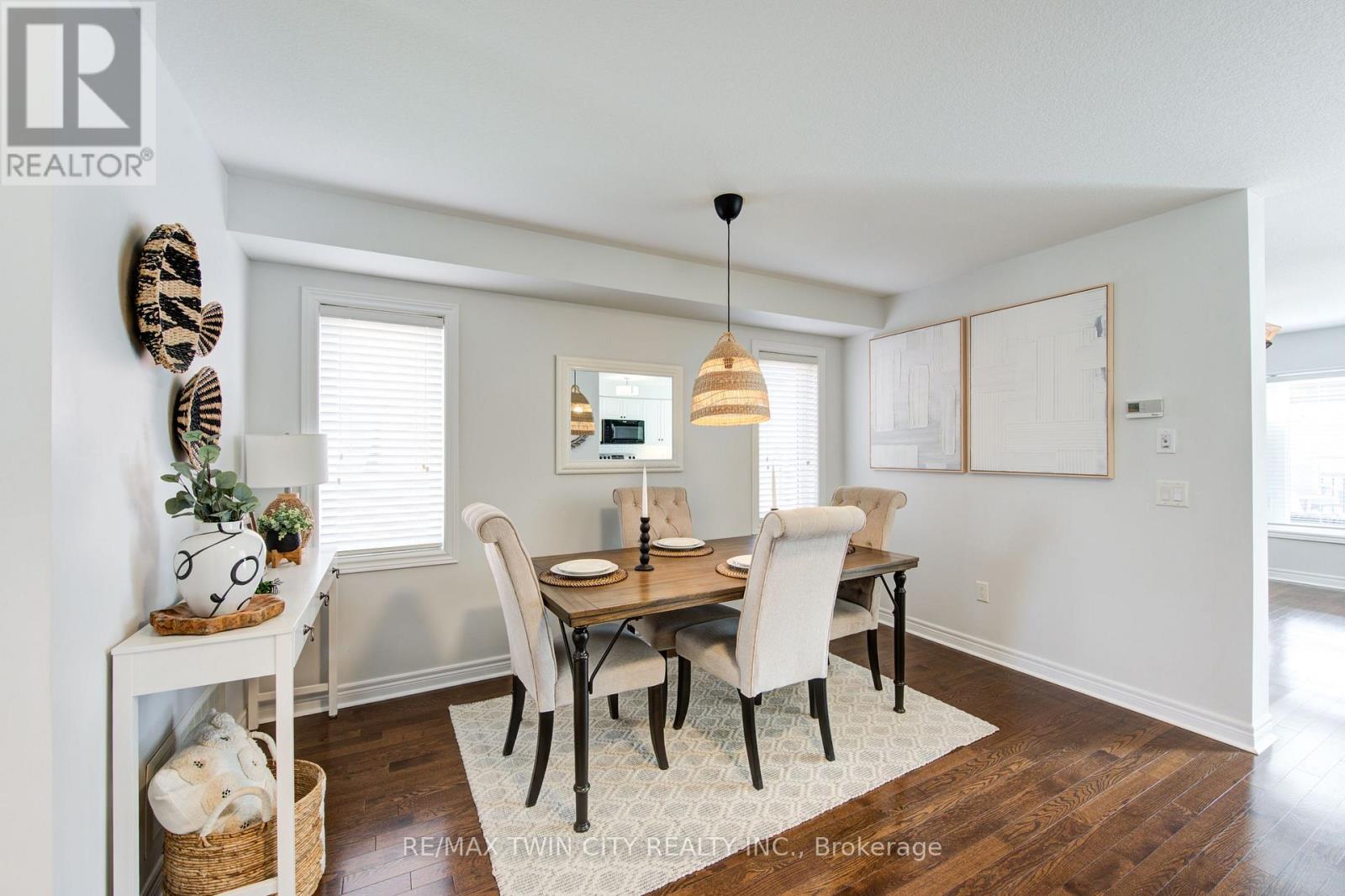 629 Baldwin Crescent, Woodstock, Ontario  N4T 0G5 - Photo 5 - X12153091
