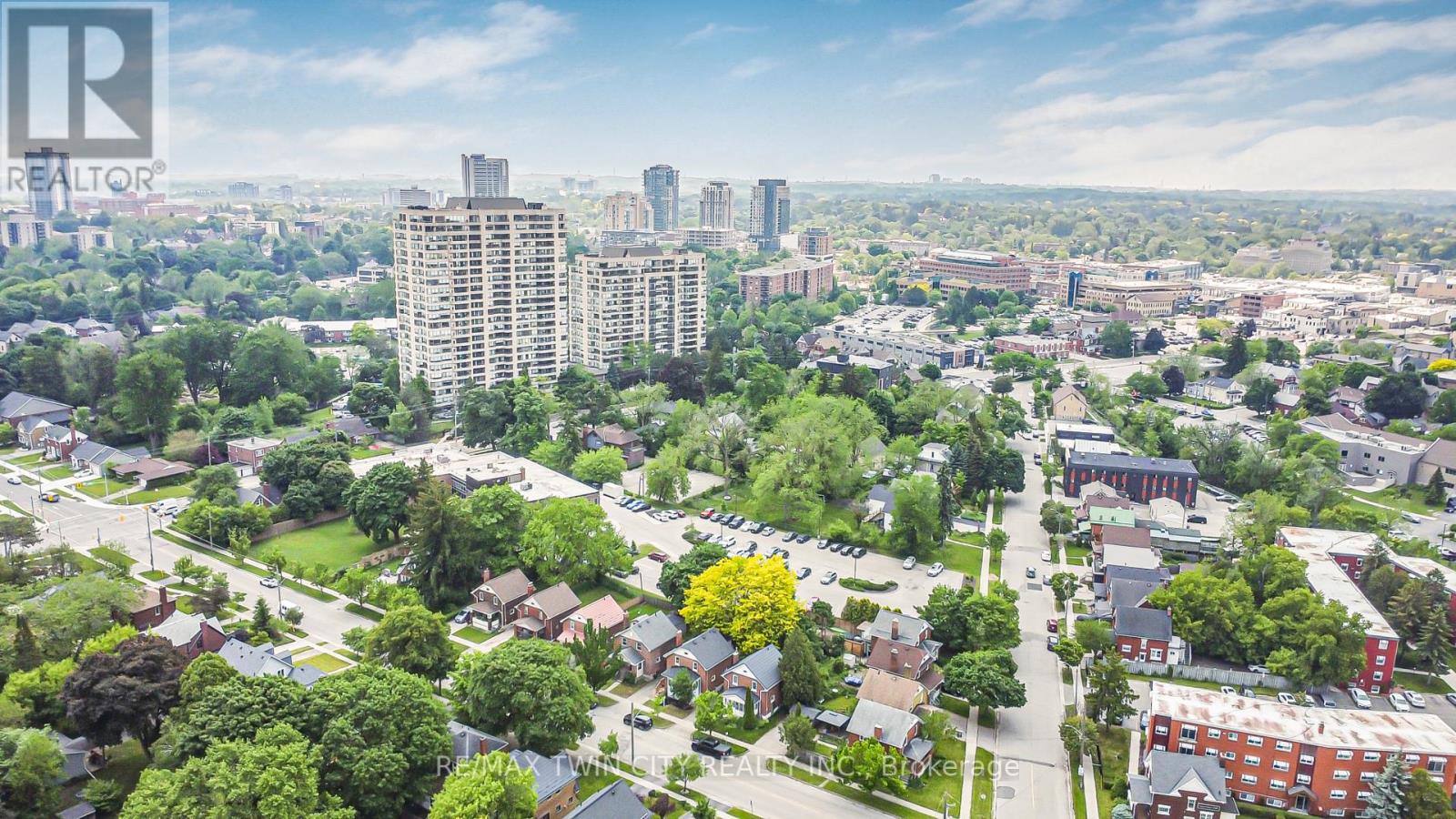 35 Moore Avenue N, Waterloo, Ontario  N2J 3E4 - Photo 39 - X12200333