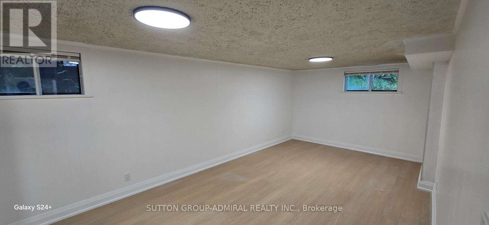 Bsmt - 19 Tobruk Crescent, Toronto, Ontario  M2M 3B3 - Photo 7 - C12195466