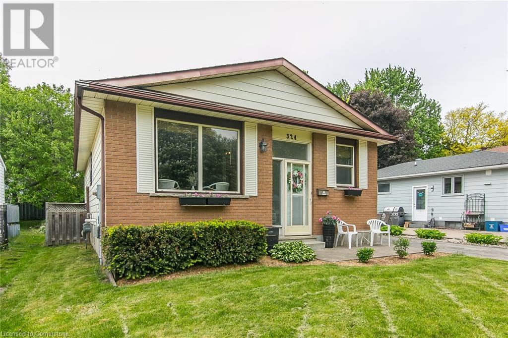 Property at 324 CONCORDIA Crescent image 3