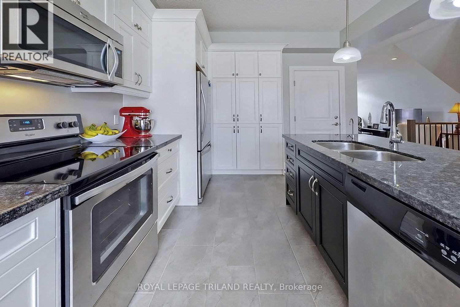 Photo 9 of 31 for 243 Callaway Drive