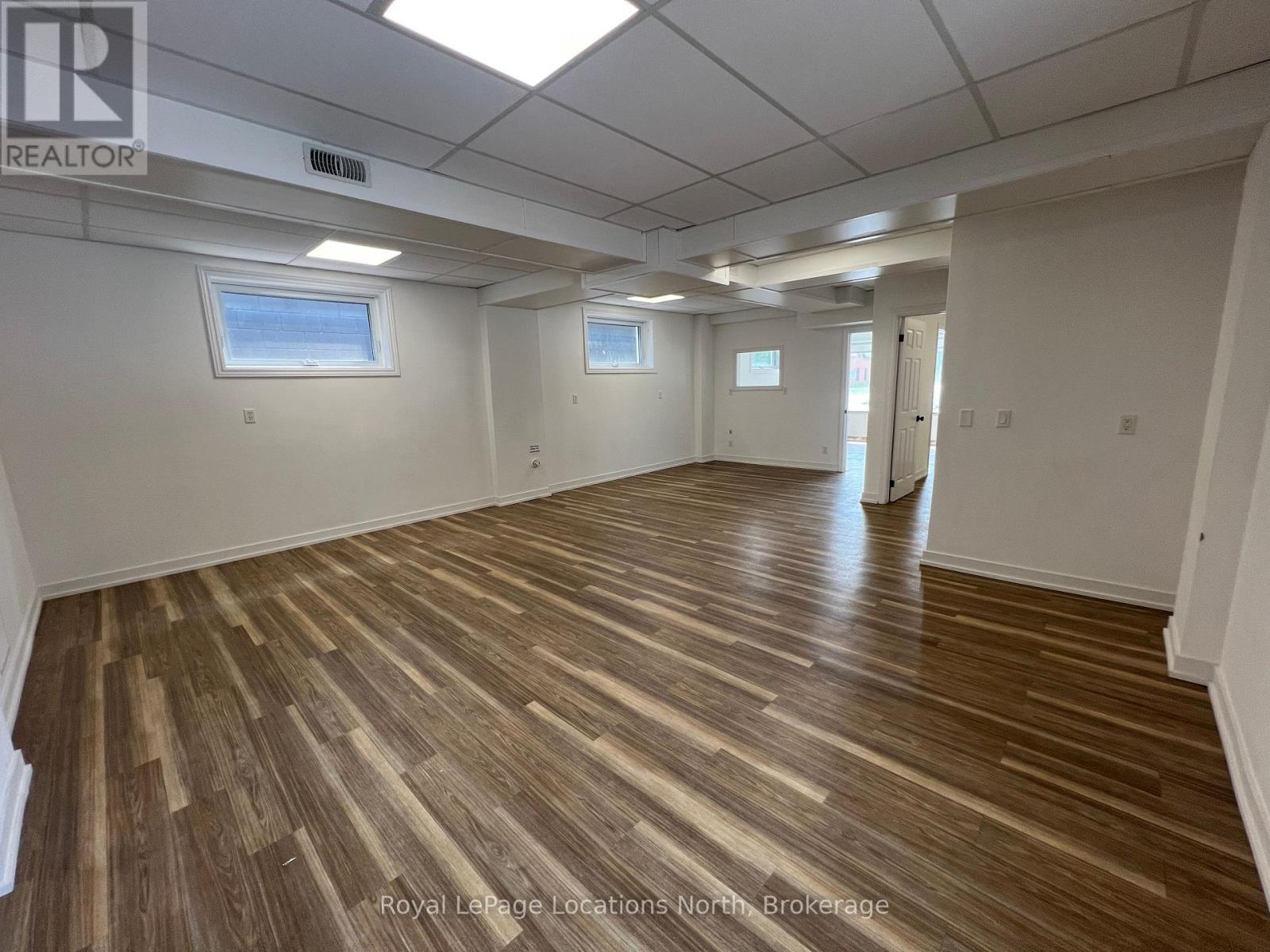 321 Hurontario Street, Collingwood, Ontario  L9Y 2M2 - Photo 6 - S12201335