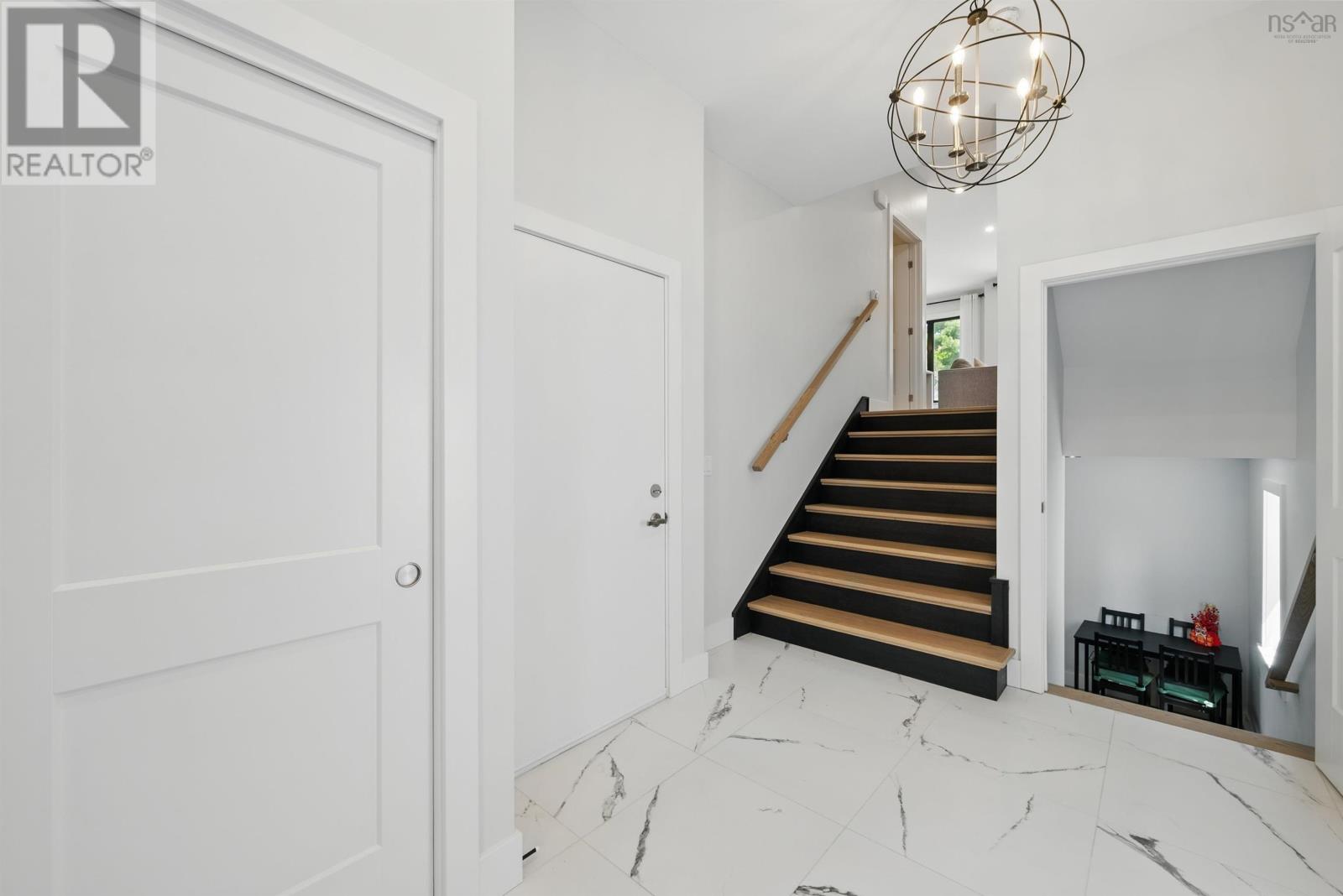 Property at 19 Trekker Drive image 4