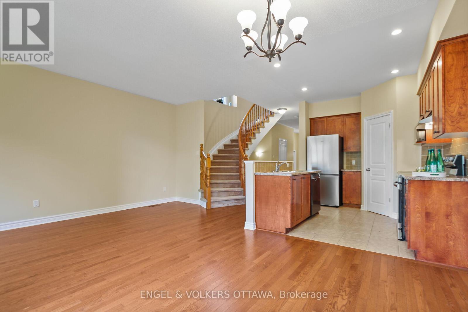 126 Hornchurch Lane, Ottawa, Ontario  K2J 0A6 - Photo 16 - X12201326