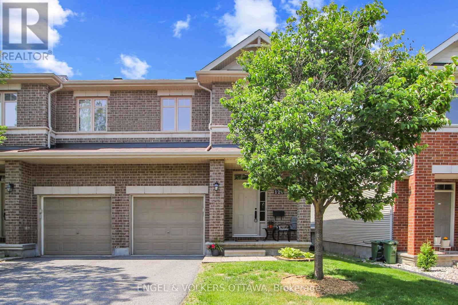 126 Hornchurch Lane, Ottawa, Ontario  K2J 0A6 - Photo 2 - X12201326