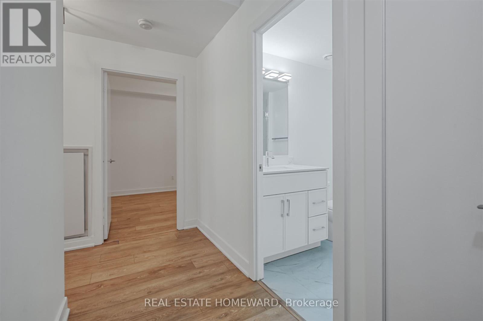 201 - 438 King Street W, Toronto, Ontario  M5V 3T9 - Photo 13 - C12201286