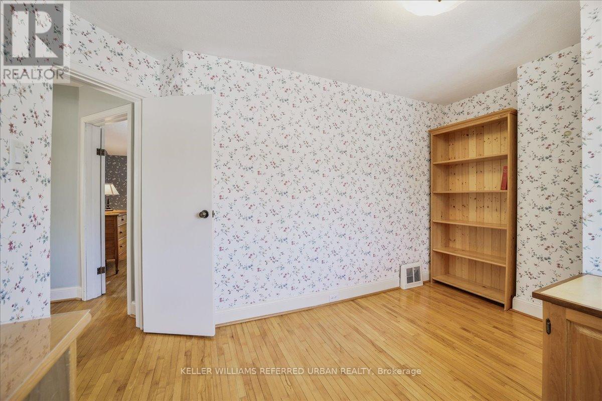 8 Abbotsford Road, Toronto, Ontario  M2N 2P7 - Photo 27 - C12201312
