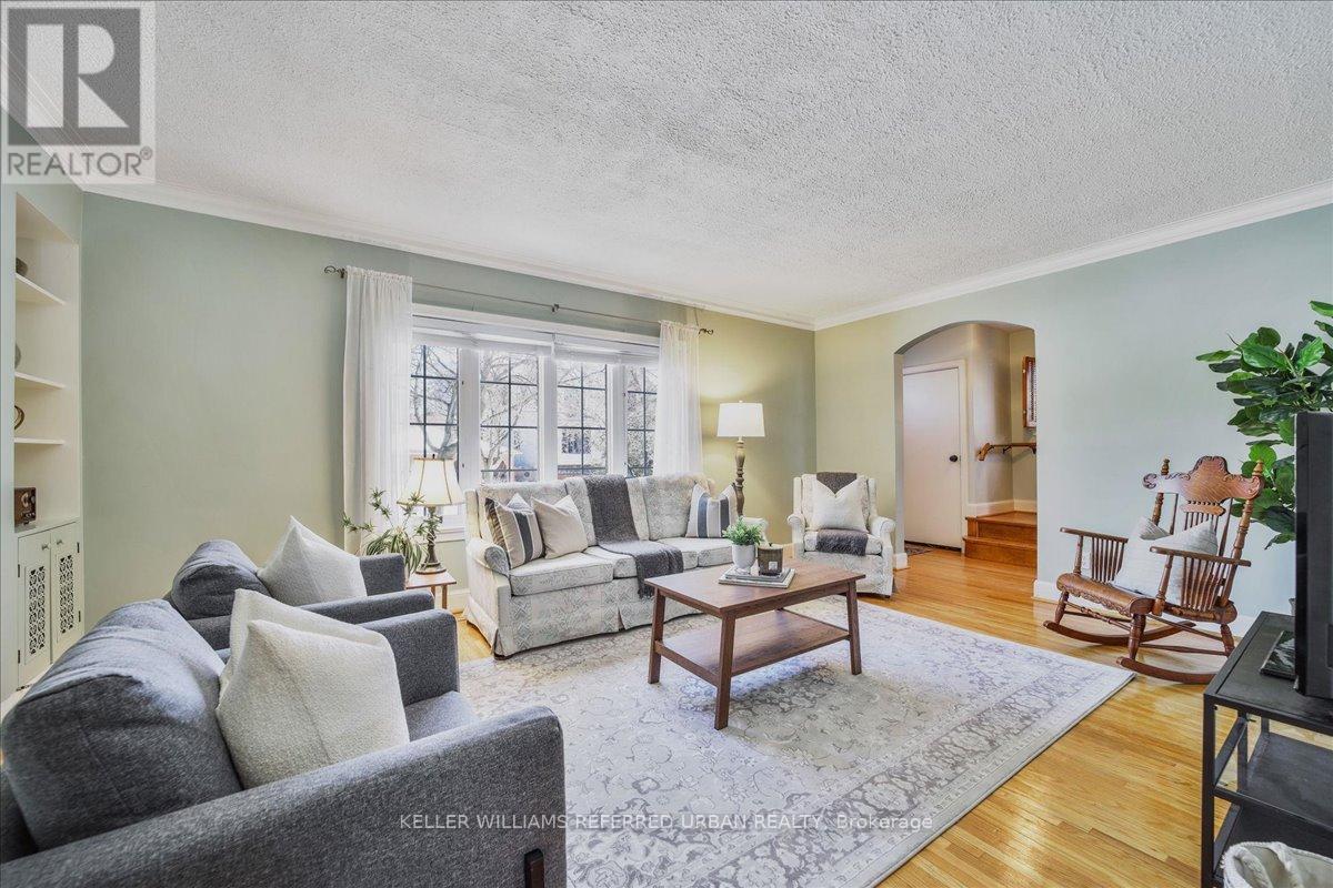 8 Abbotsford Road, Toronto, Ontario  M2N 2P7 - Photo 7 - C12201312