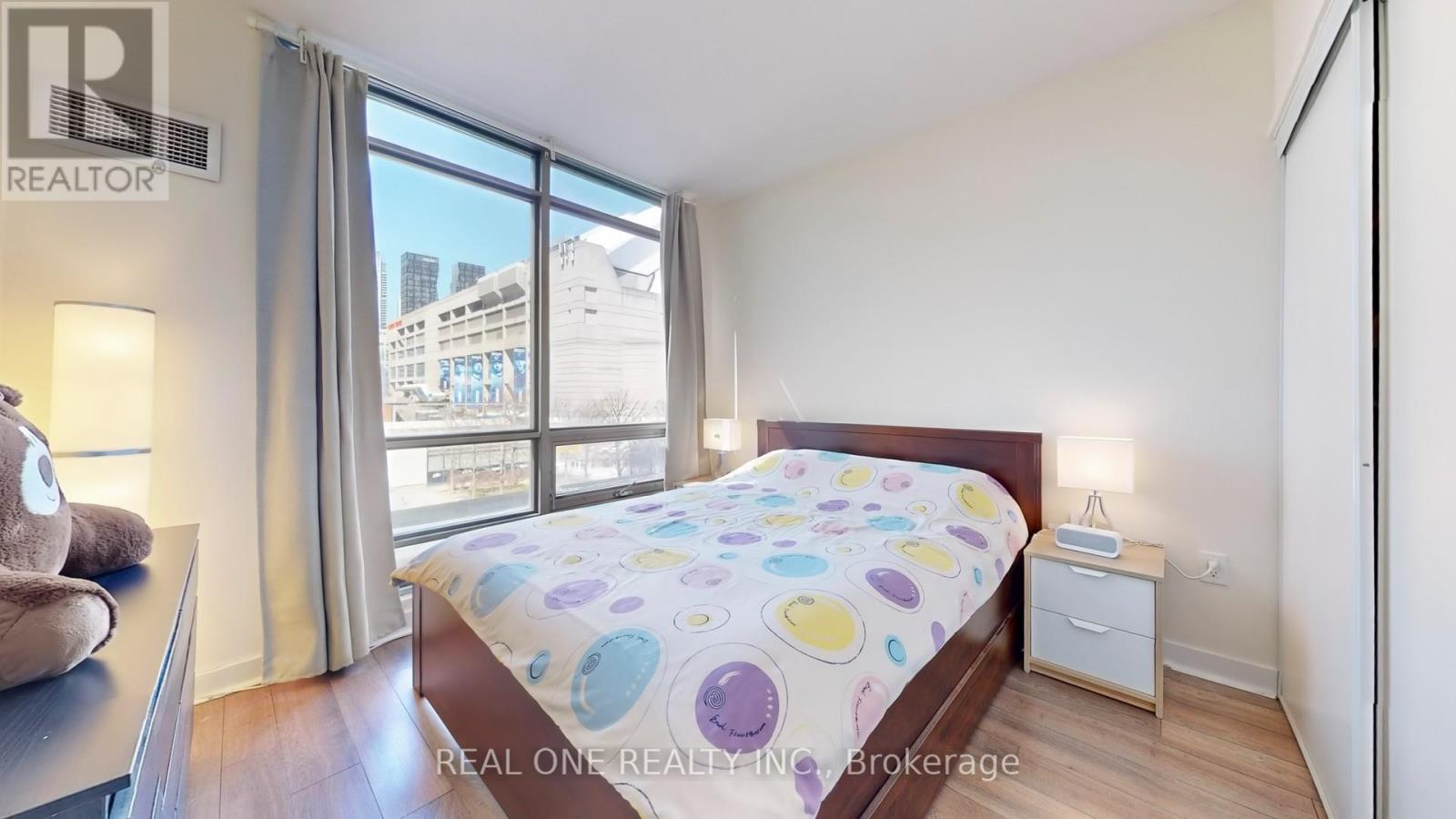 307 - 5 Mariner Terrace, Toronto, Ontario  M5V 3V6 - Photo 17 - C12201327
