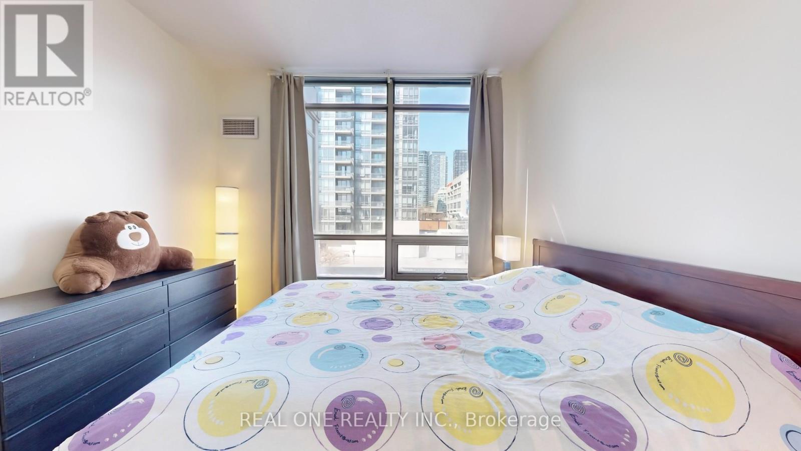 307 - 5 Mariner Terrace, Toronto, Ontario  M5V 3V6 - Photo 19 - C12201327