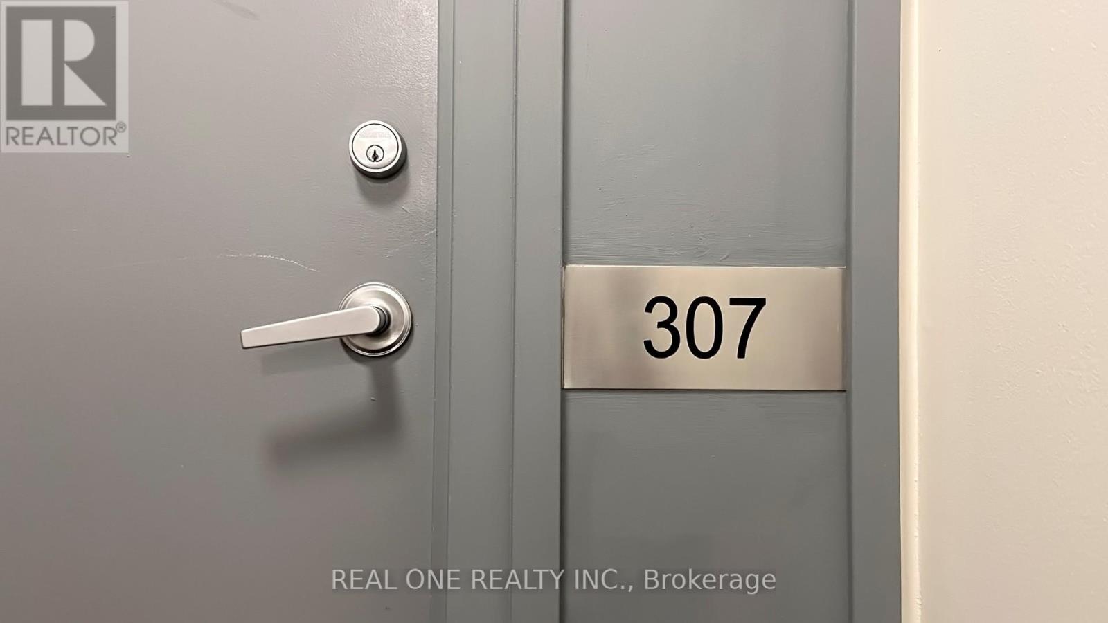 307 - 5 Mariner Terrace, Toronto, Ontario  M5V 3V6 - Photo 8 - C12201327