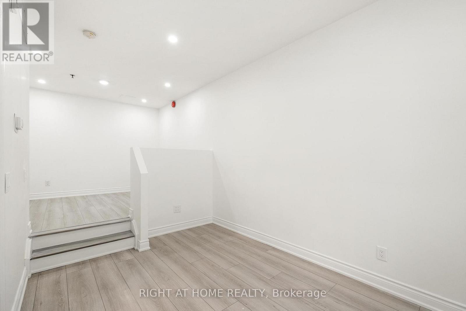 105 - 71 Mccaul Street, Toronto (Kensington-Chinatown), Ontario  M5T 2X1 - Photo 13 - C12201329