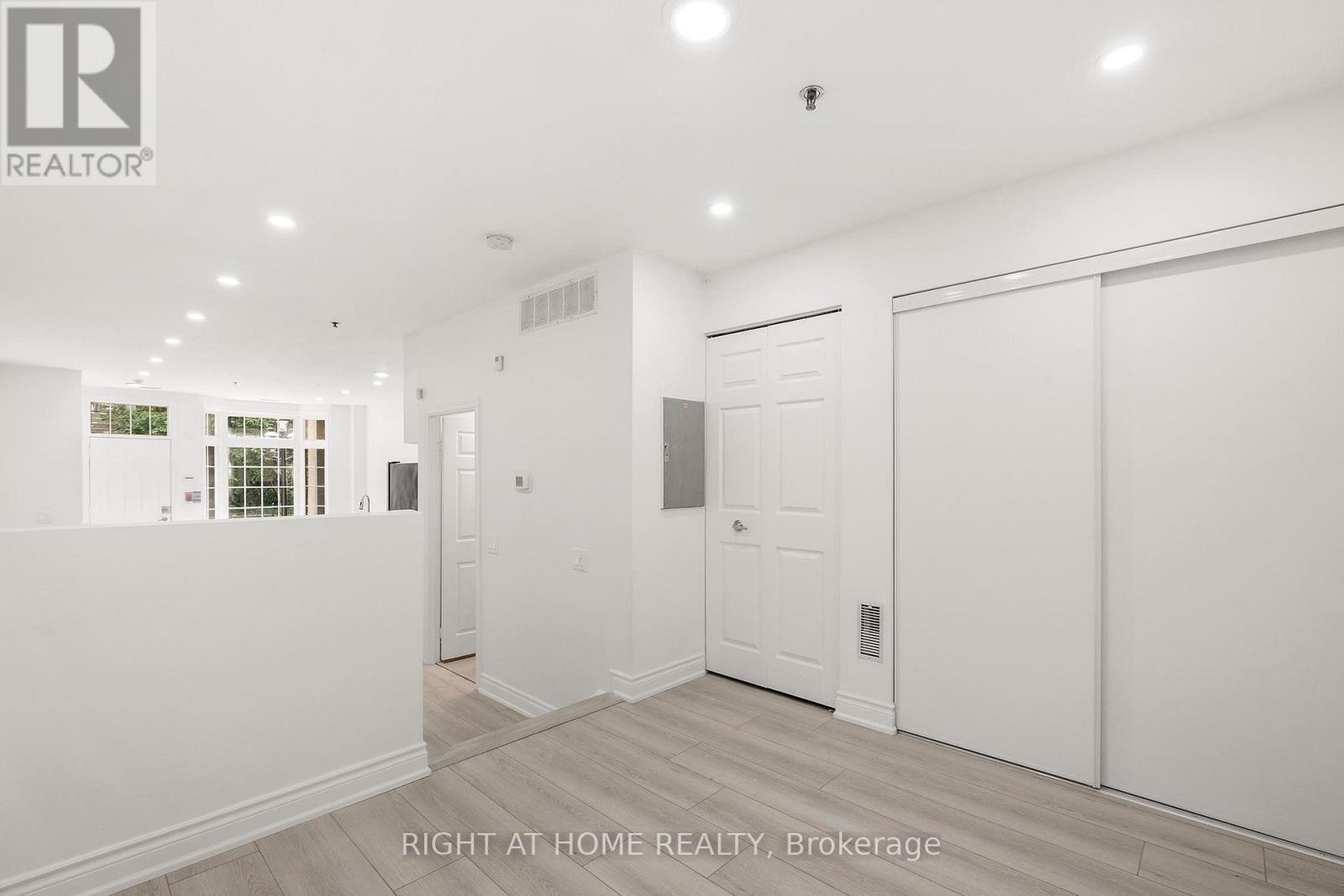 105 - 71 Mccaul Street, Toronto, Ontario  M5T 2X1 - Photo 16 - C12201329