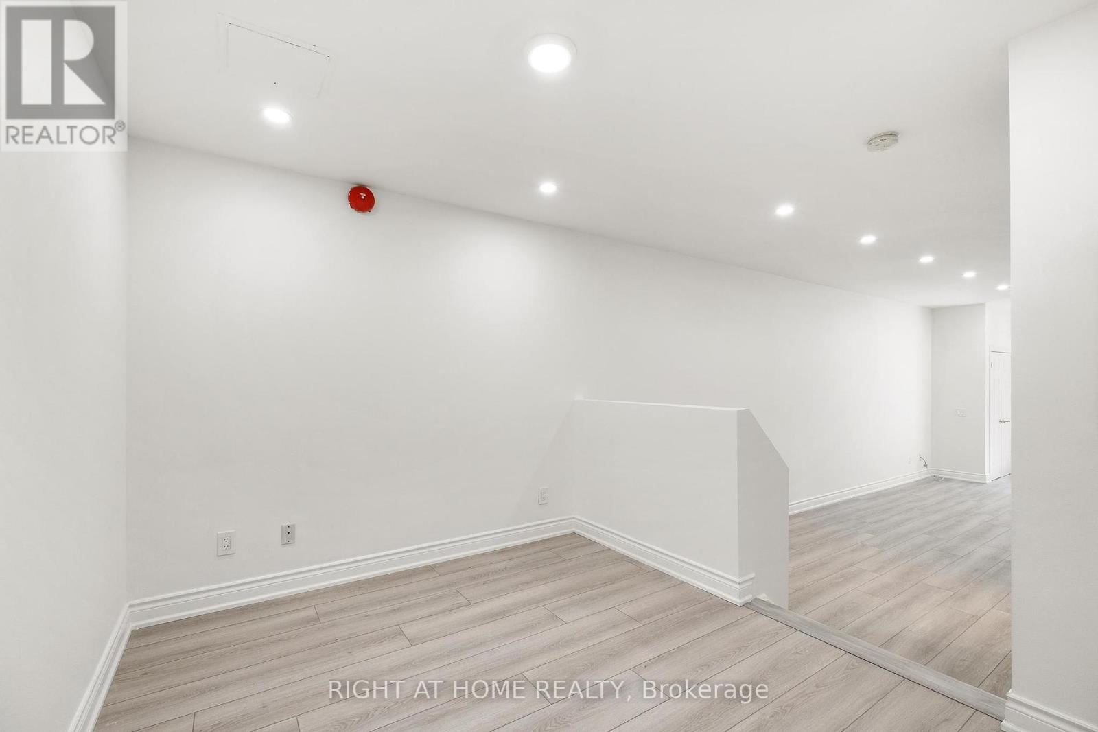 105 - 71 Mccaul Street, Toronto (Kensington-Chinatown), Ontario  M5T 2X1 - Photo 18 - C12201329