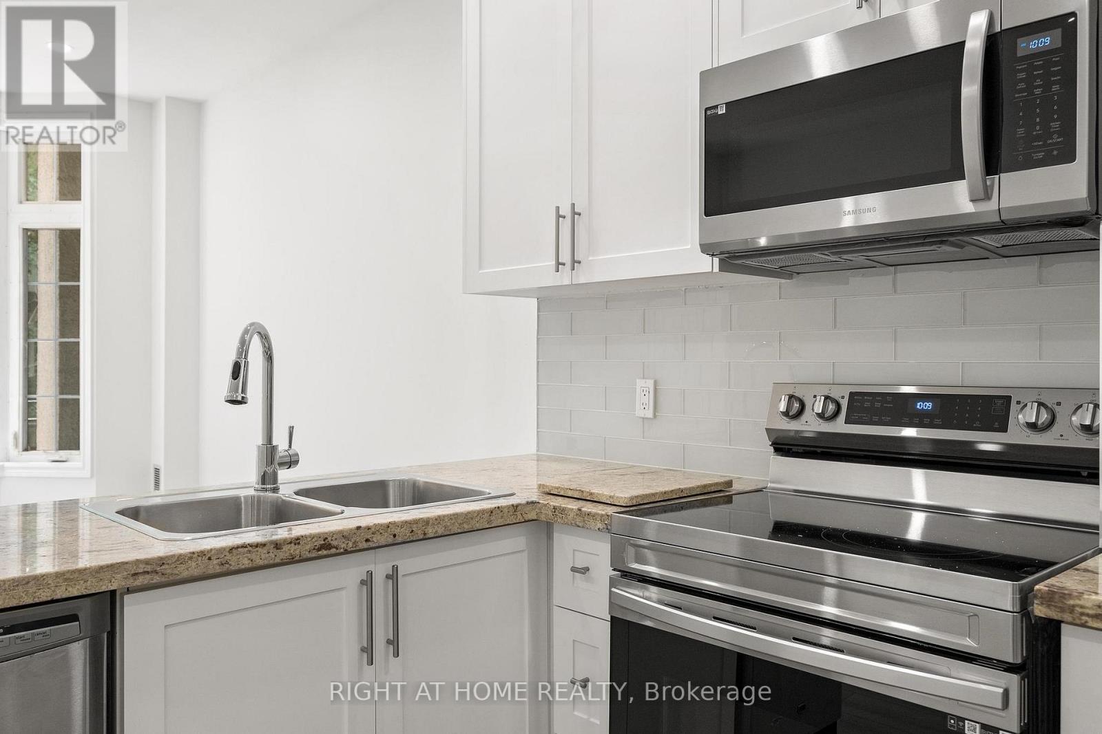 105 - 71 Mccaul Street, Toronto (Kensington-Chinatown), Ontario  M5T 2X1 - Photo 9 - C12201329