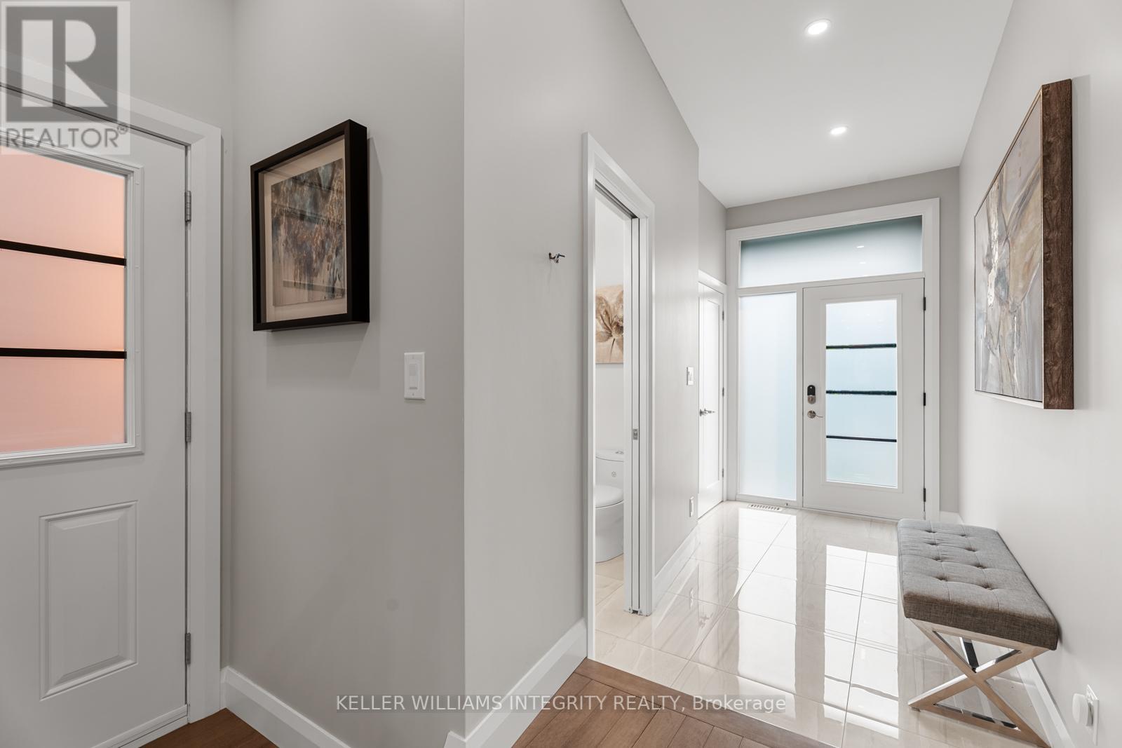 331 Athlone Avenue, Ottawa, Ontario  K1Z 5M3 - Photo 6 - X12201299