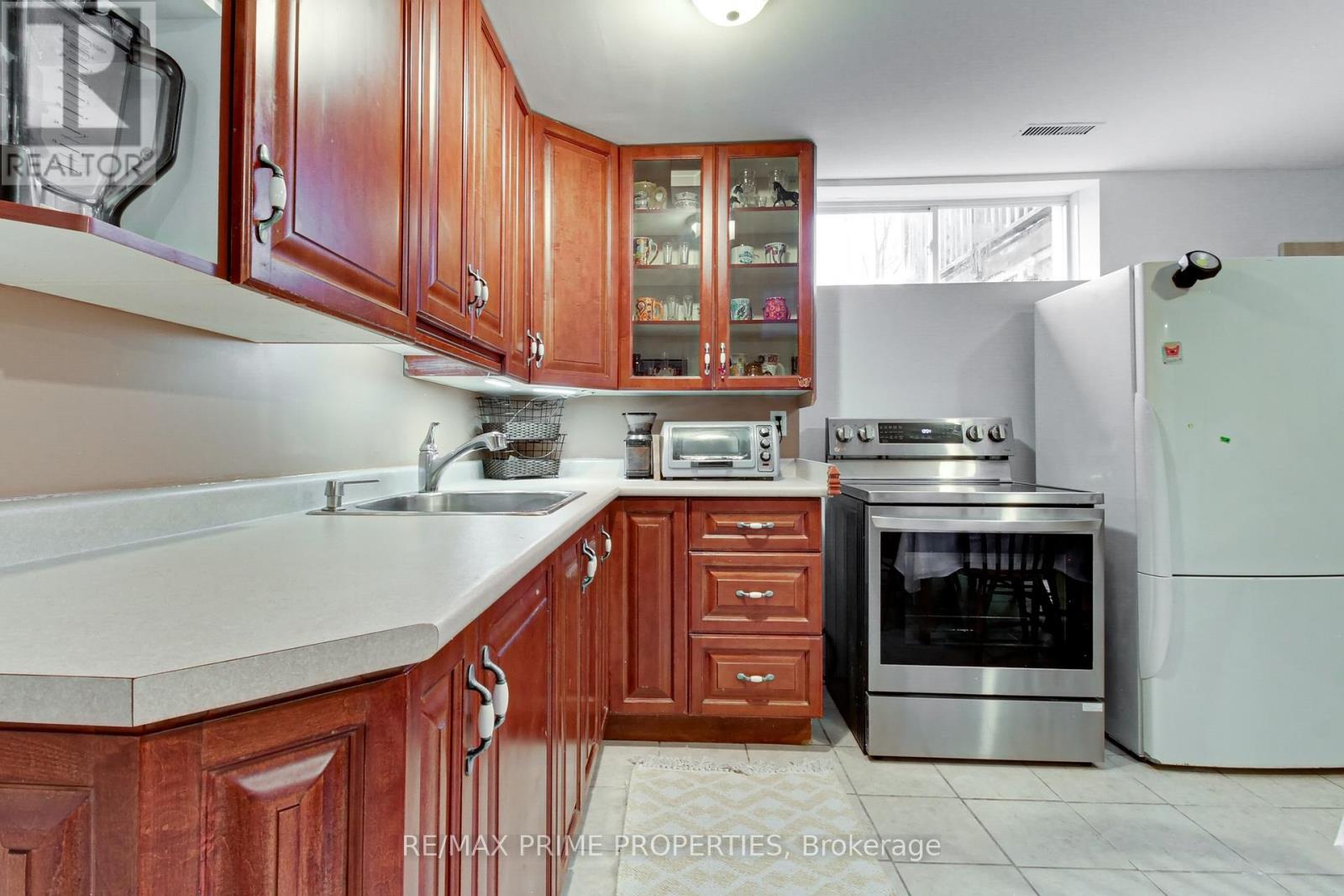 11 Kerfoot Crescent, Georgina, Ontario  L4P 4B8 - Photo 22 - N12201301