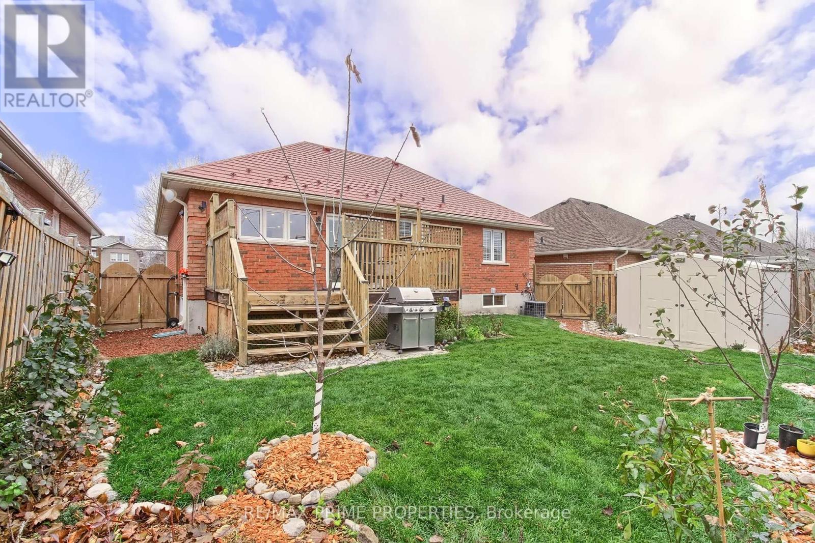 11 Kerfoot Crescent, Georgina, Ontario  L4P 4B8 - Photo 28 - N12201301