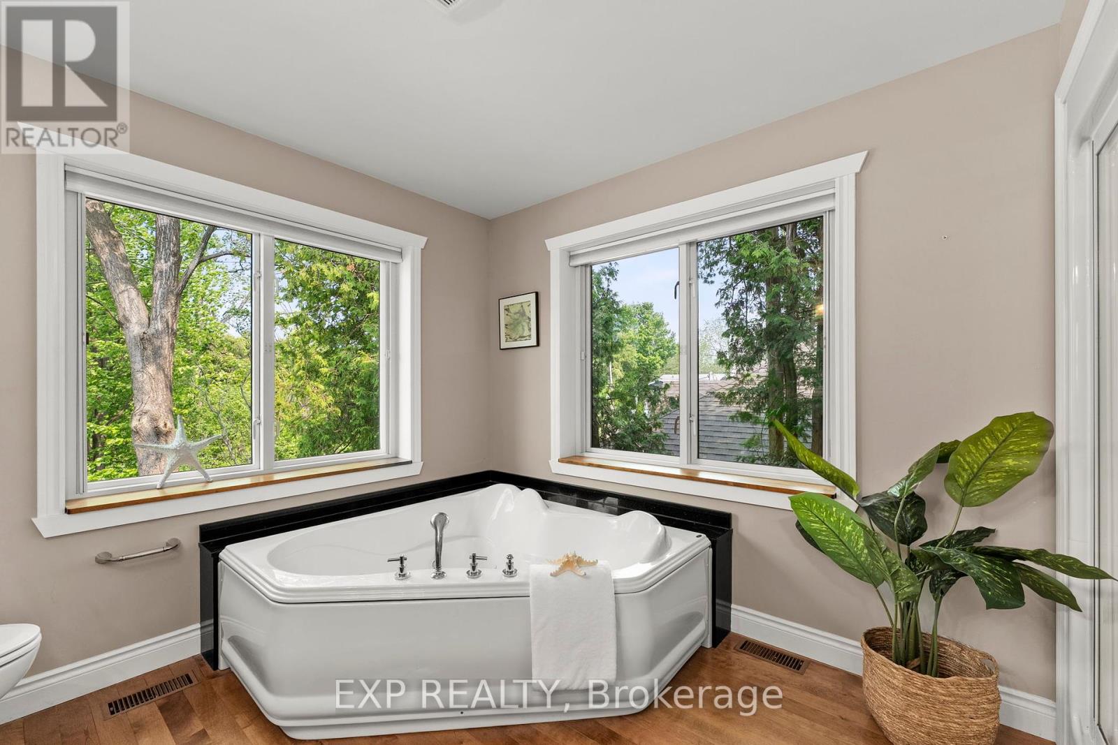 55 Westwind Circle, Georgina, Ontario  L0L 1S0 - Photo 22 - N12201333