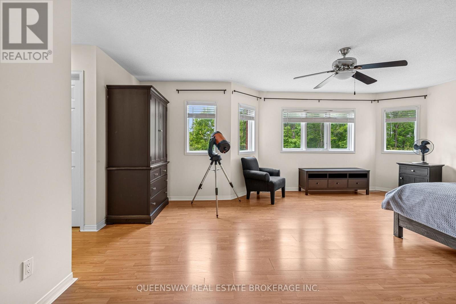 69 Cityview Circle, Barrie, Ontario  L4N 7V1 - Photo 22 - S12201283