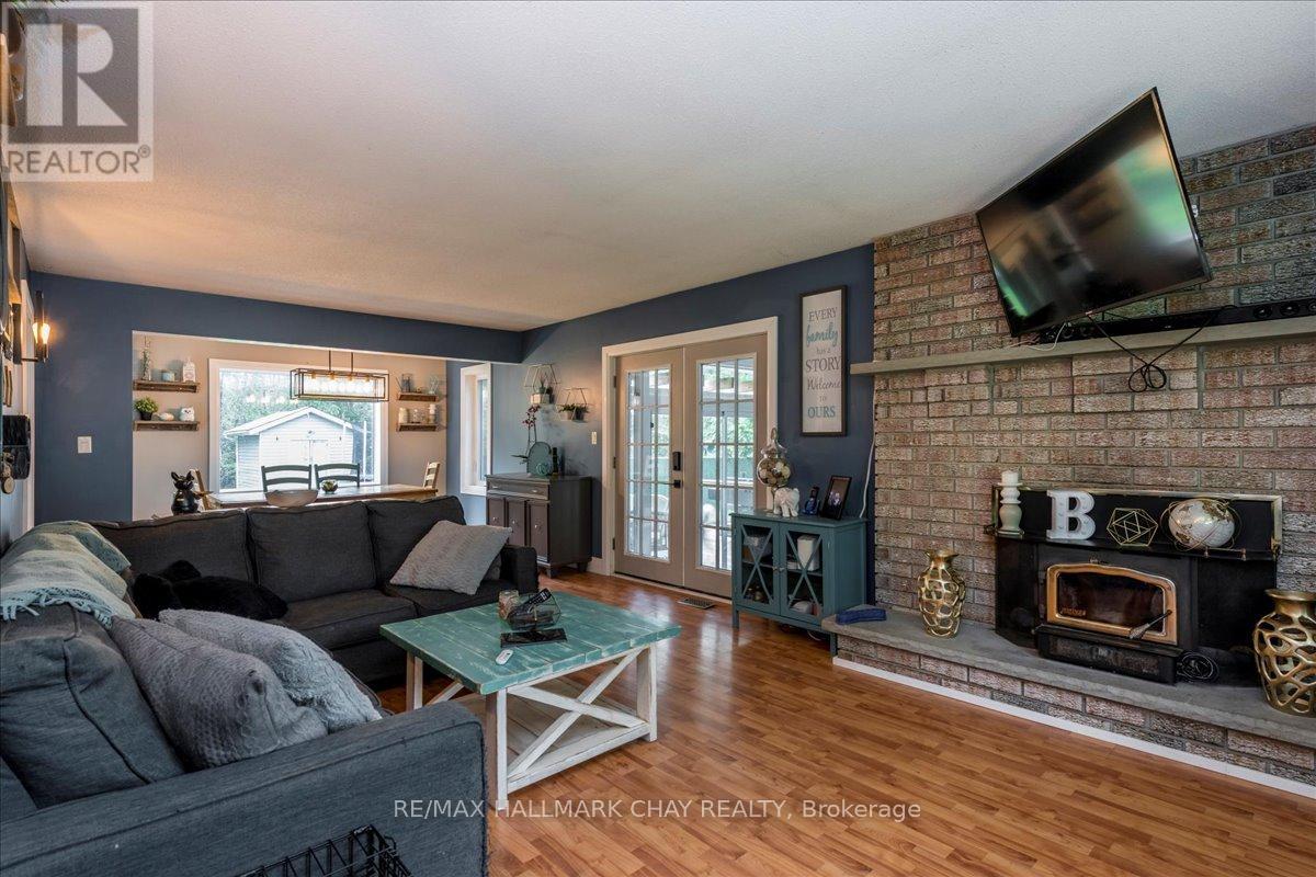 4049 Bayview Avenue, Ramara, Ontario  L3V 6H7 - Photo 5 - S12201303