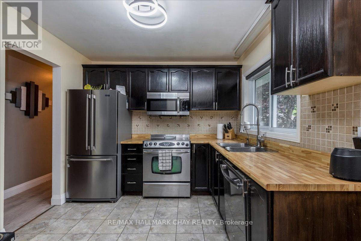 4049 Bayview Avenue, Ramara, Ontario  L3V 6H7 - Photo 9 - S12201303