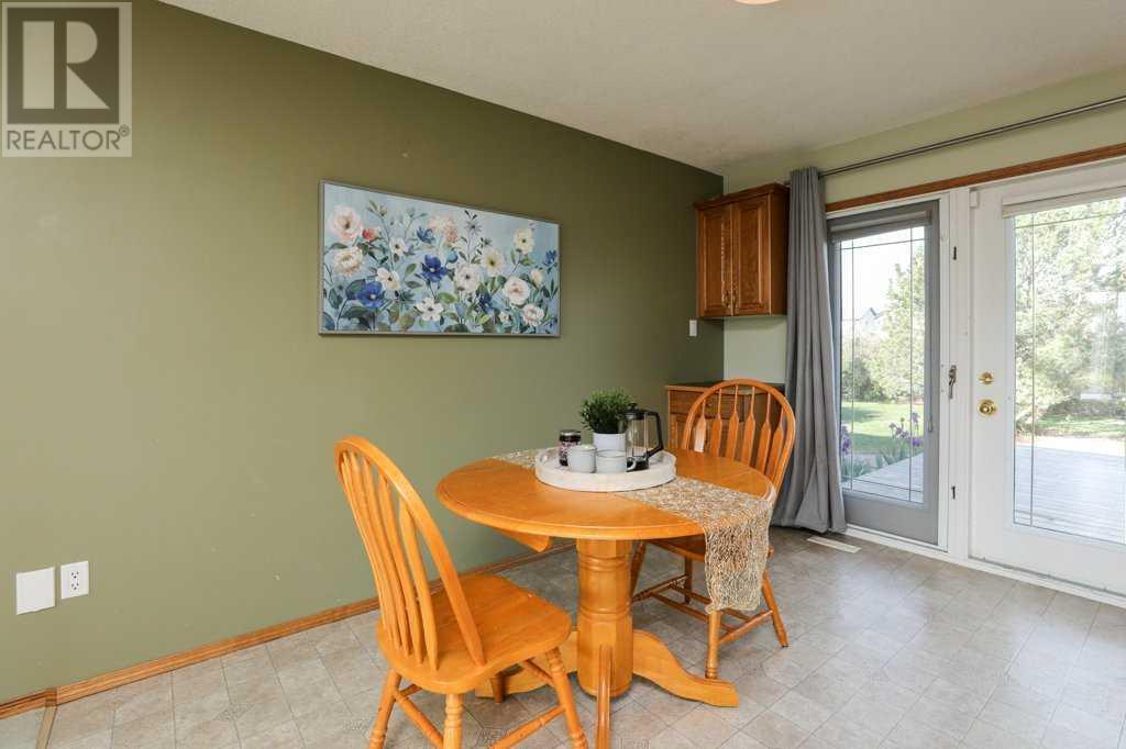 38 Oxford Road W, Lethbridge, Alberta  T1K 4V4 - Photo 11 - A2224230