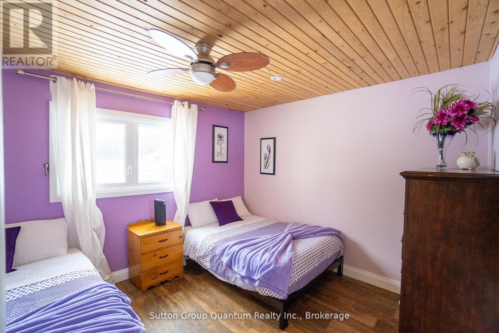 3 Woodland Lane, Magnetawan, Ontario  P0A 1P0 - Photo 6 - X12124055