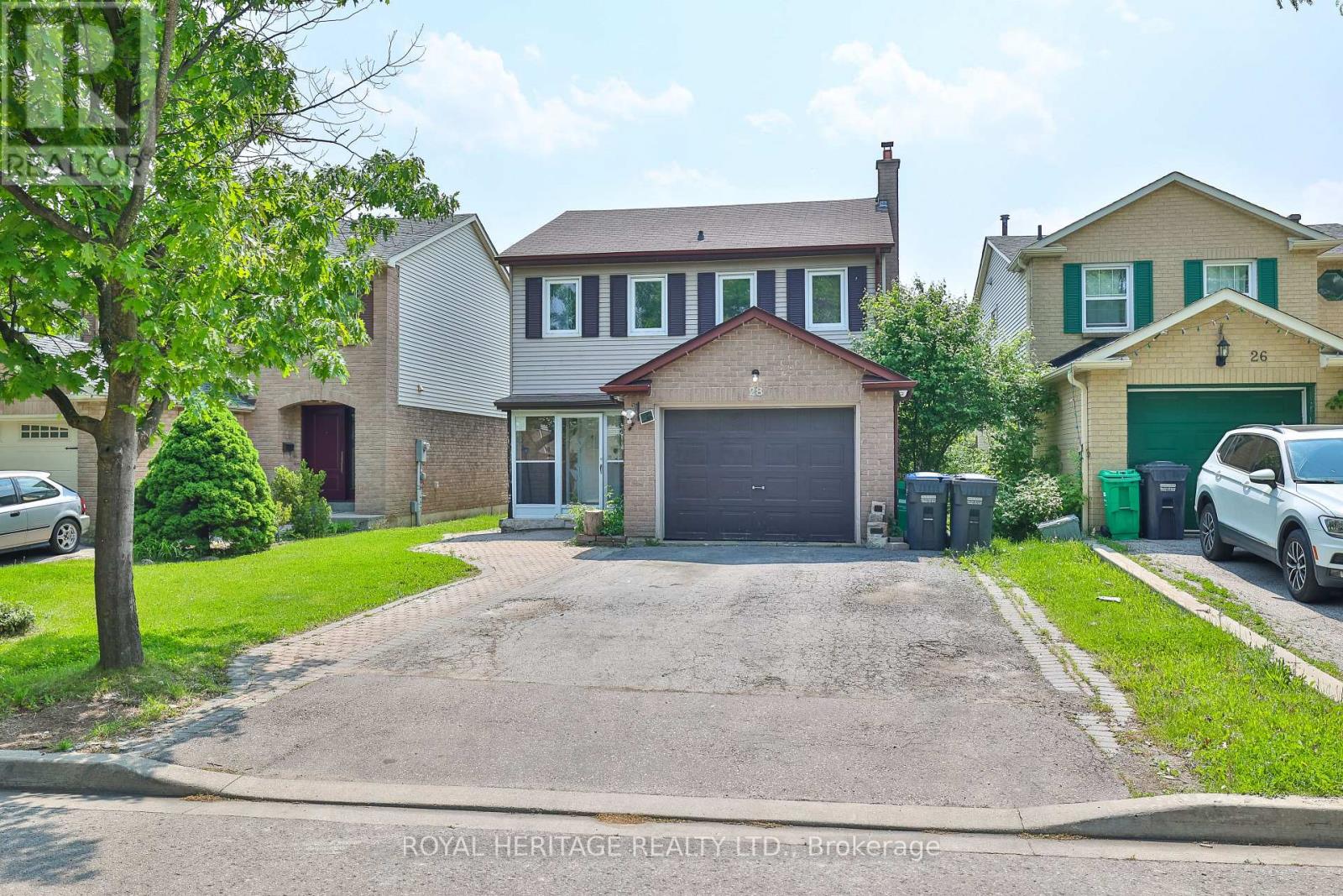 28 Nanport Street, Brampton, Ontario  L6S 4A3 - Photo 2 - W12201266
