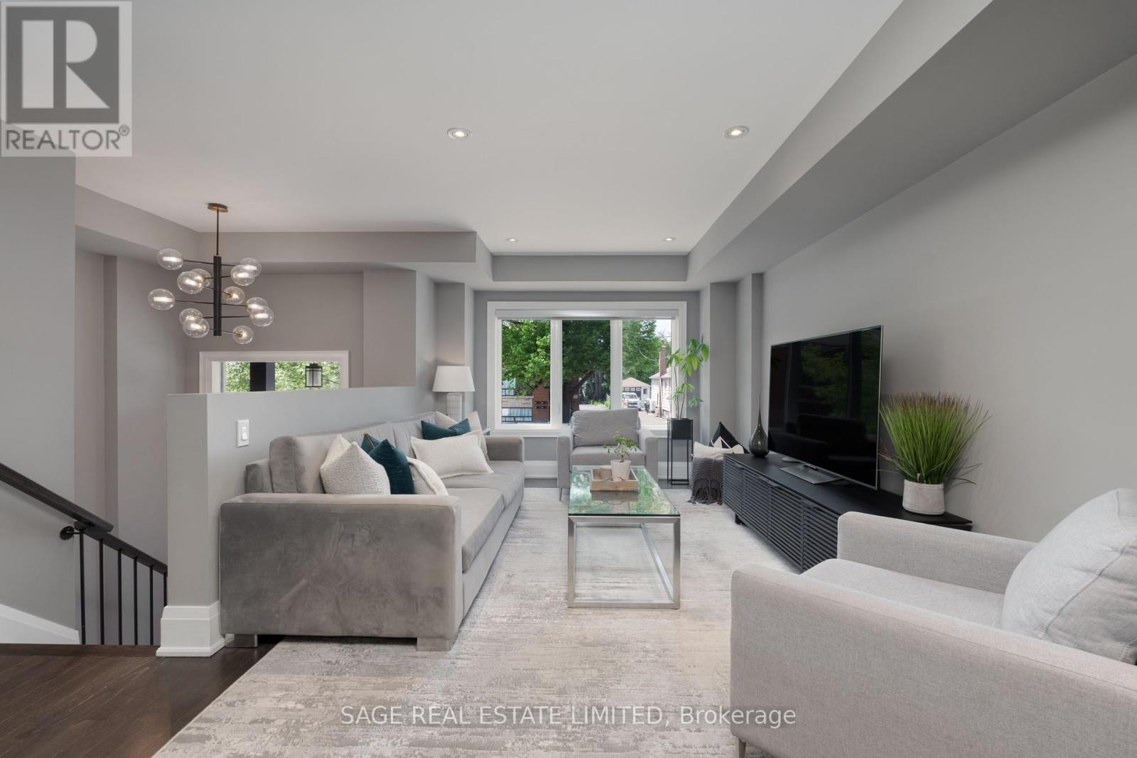 81b Seventeenth Street, Toronto, Ontario  M8V 3K5 - Photo 21 - W12201311