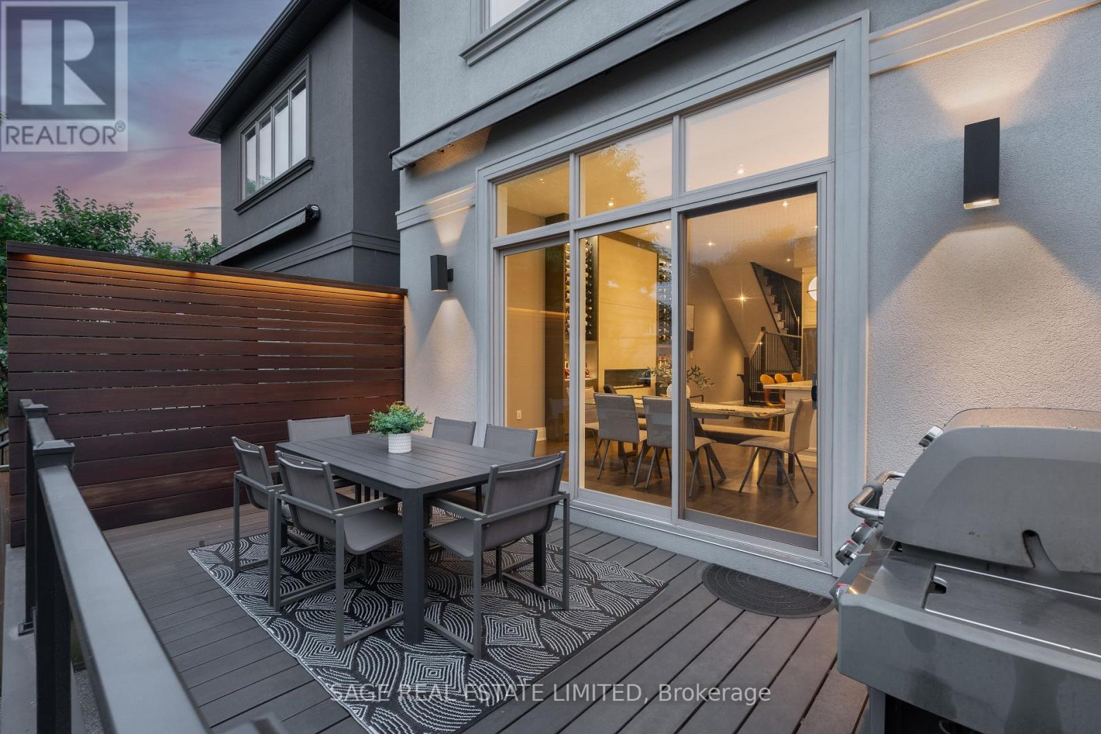 81b Seventeenth Street, Toronto, Ontario  M8V 3K5 - Photo 8 - W12201311