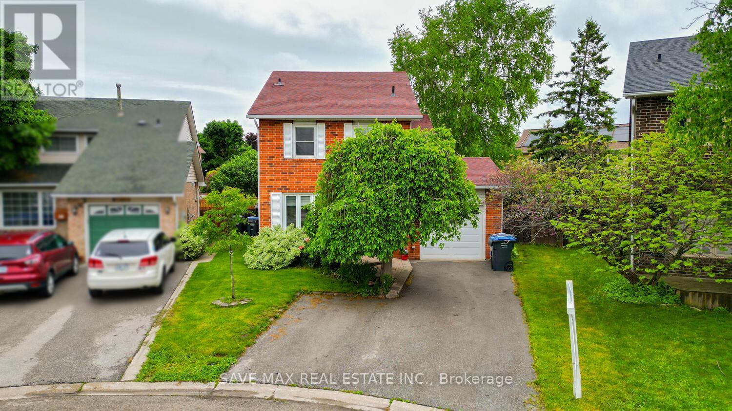 40 OMEGA SQUARE, Brampton, Ontario