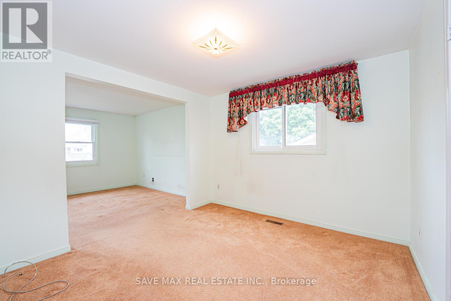 40 Omega Square, Brampton (Heart Lake East), Ontario  L6Z 1K5 - Photo 21 - W12201320